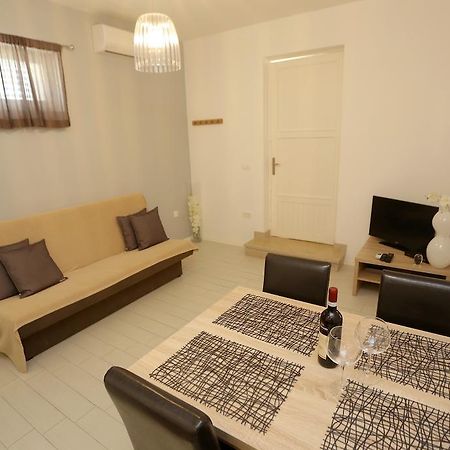 Zadar Street Apartments And Room Zimmer foto